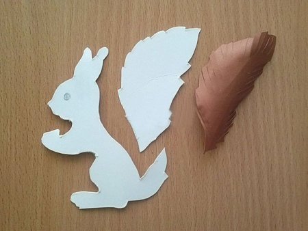 Аппликация из бумаги Белочка