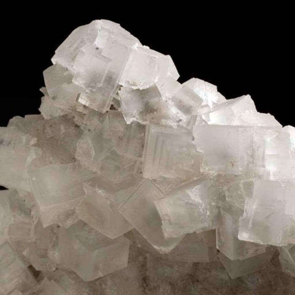 Минерал каменная соль