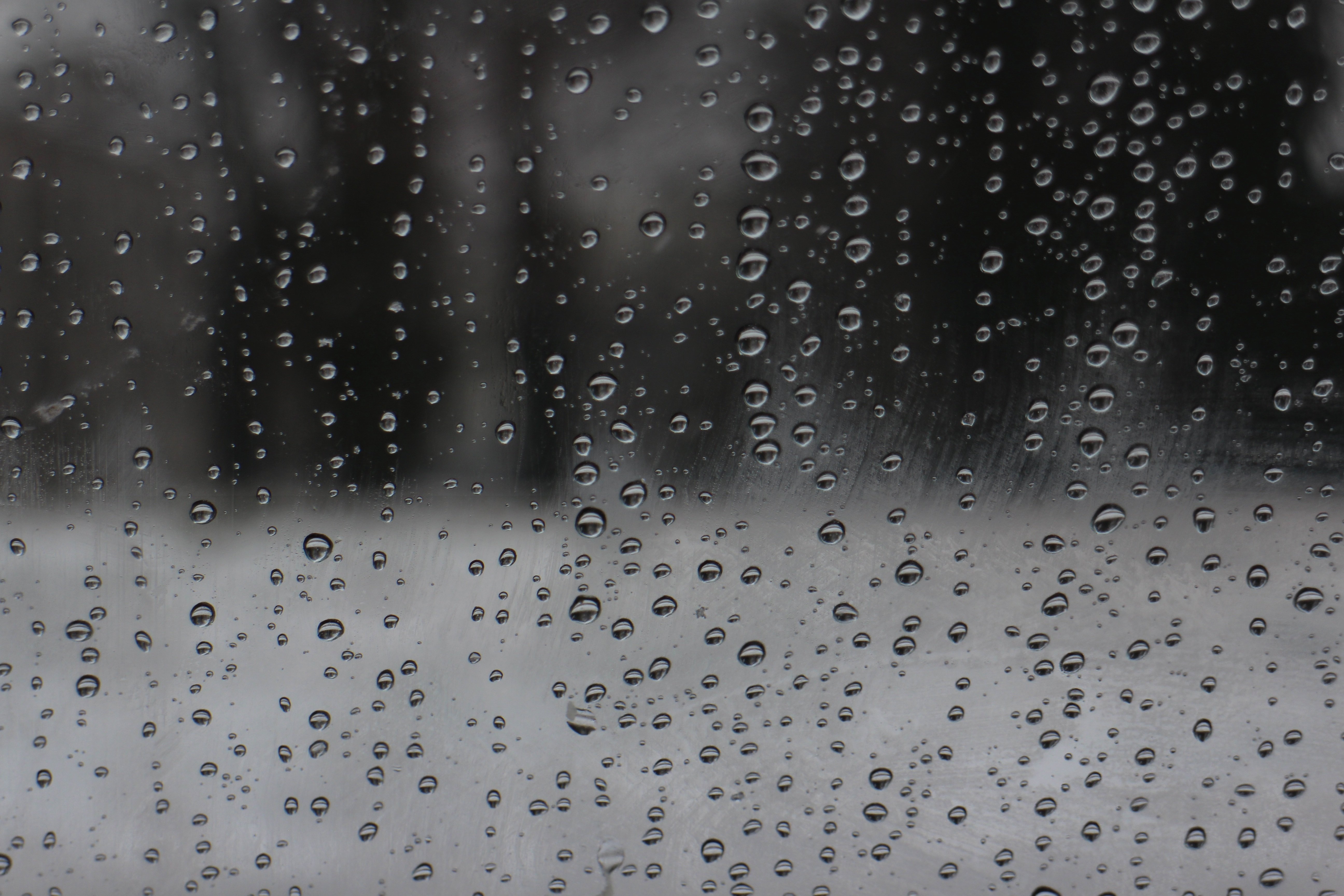 Realistic rain. Капли на стекле. Текстура дождя. Капли дождя на стекле. Дождь фон.