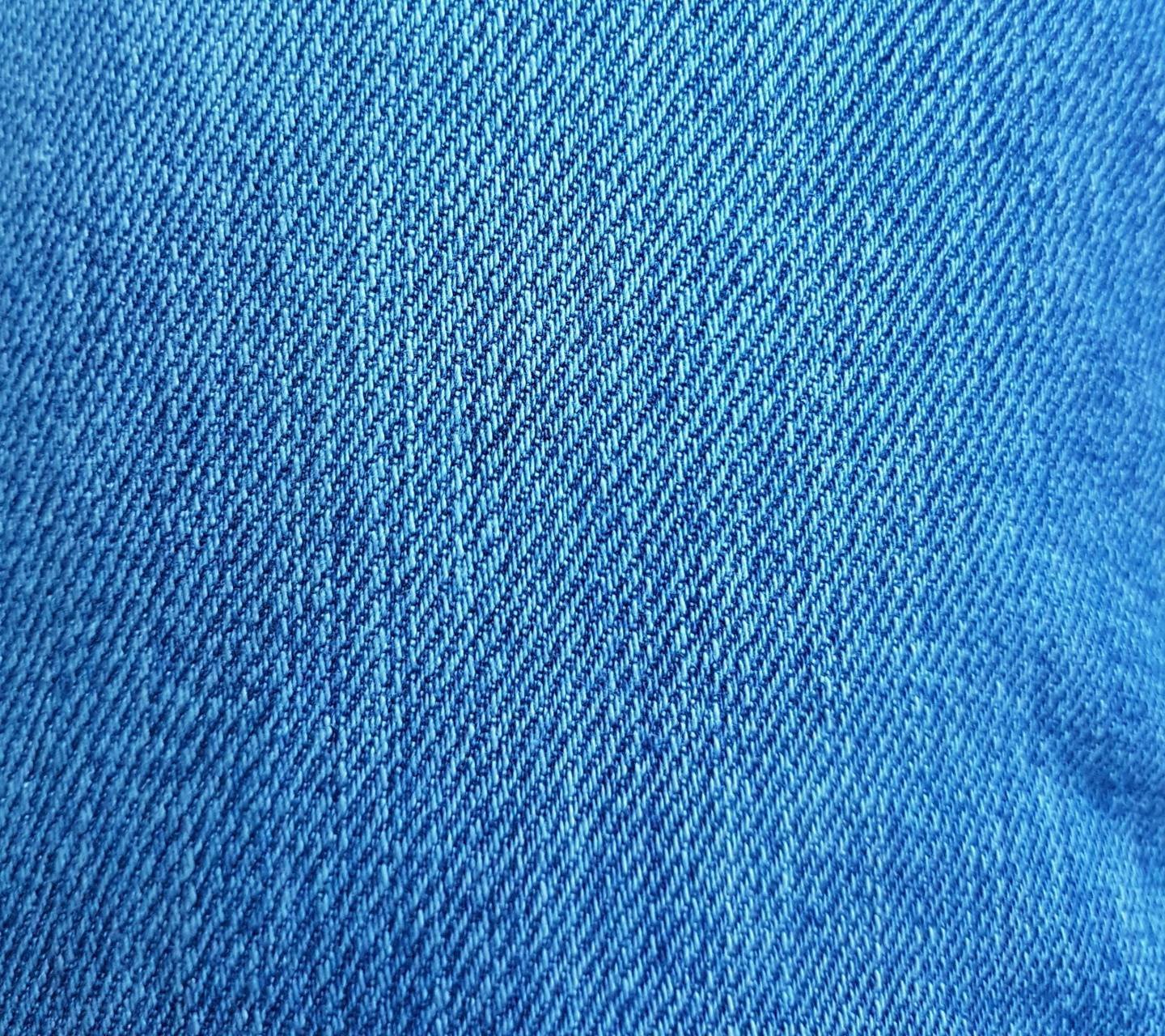Текстура джинсов. Джинсовый материал. Текстура джинсовой ткани. Джинса ткань. Фактура джинсовой ткани.