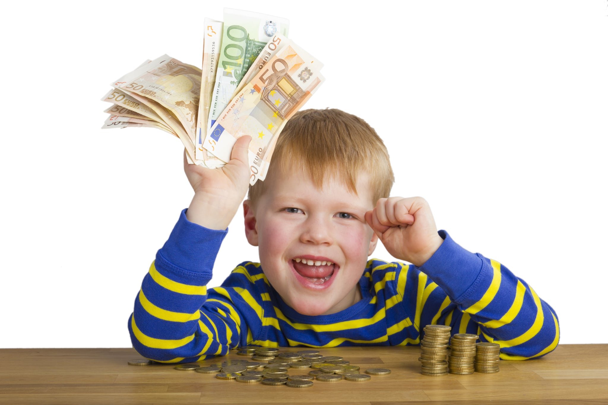 Должны родители давать деньги. Дети и деньги. Дети и деньги школьники. Школьник с деньгами. Ребенок зарабатывает.