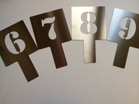 Трафарет букв и цифр