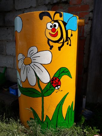 Разрисованные бочки для сада