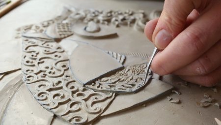 Барельеф из полимерной глины