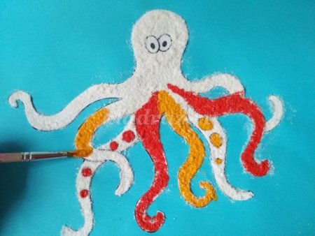 Рисуем солью и клеем