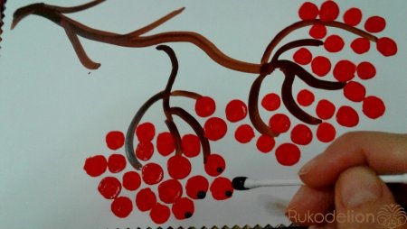 Рисование ватными палочками Рябинка