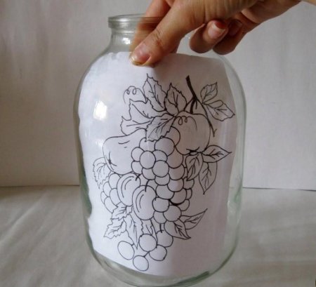 Рисование на стеклянных банках