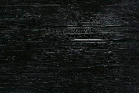 Черная древесина