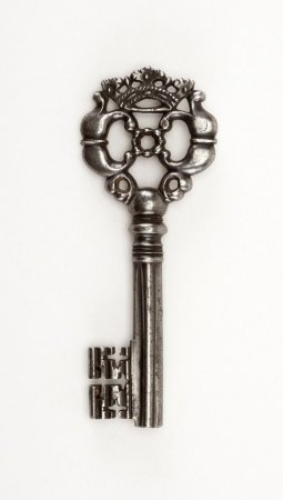 Старинный ключ
