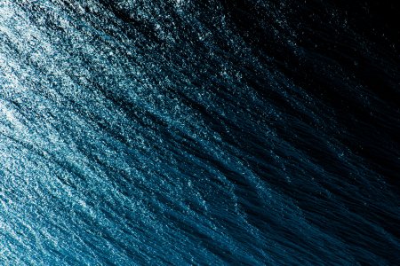Вода сверху