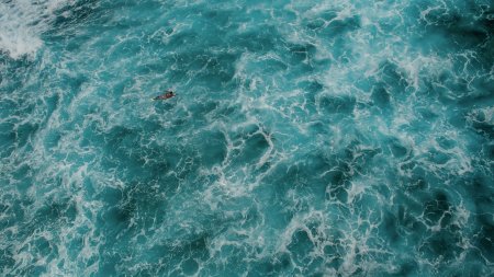Вода сверху