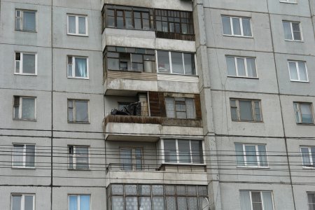 Балкон панельного дома