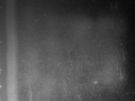 Скан пленочного зерна Ilford Delta 400pr