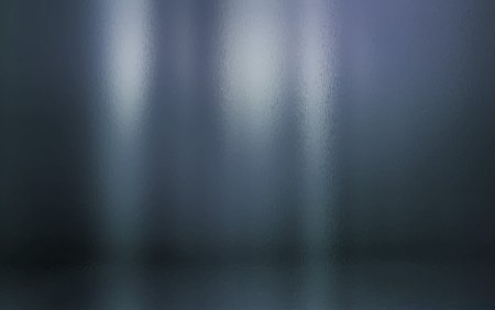 Отражение деревьев в окне