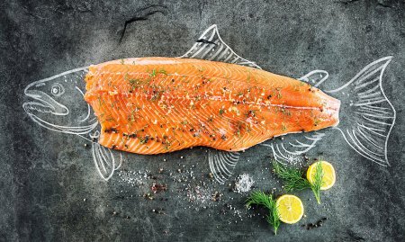 Кубики лосося