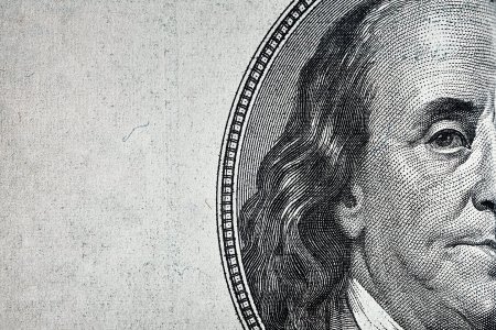 Бенджамин Франклин на 100 долларах