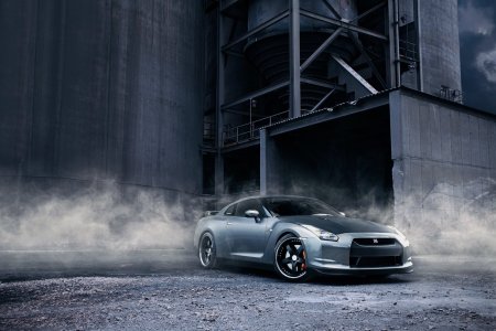 Nissan Skyline GTR 35 С дымом