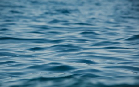 Море вода
