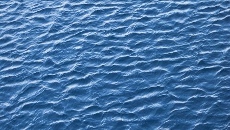 Поверхность моря
