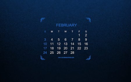 Календарь на темном фоне