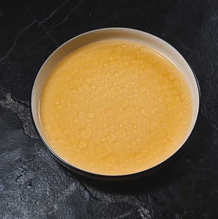 Коричневый мясной бульон