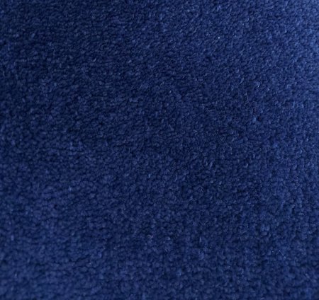 Kvadrat field 733