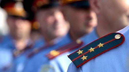 Сотрудники правоохранительных органов