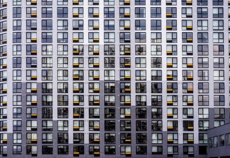 Фасад многоэтажного дома