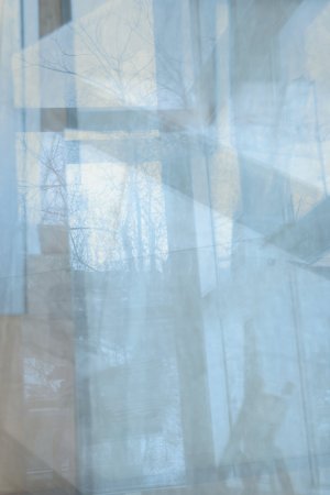 Отражение в стекле