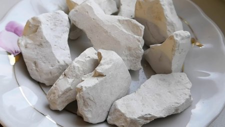 Землистый излом каолинита