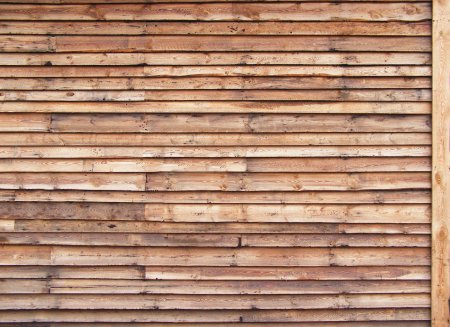 Стена деревянного дома