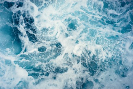 Пена на воде текстура