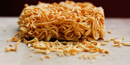 Макароны доширак