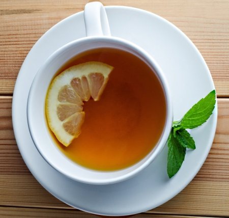 Зеленый чай с лимоном