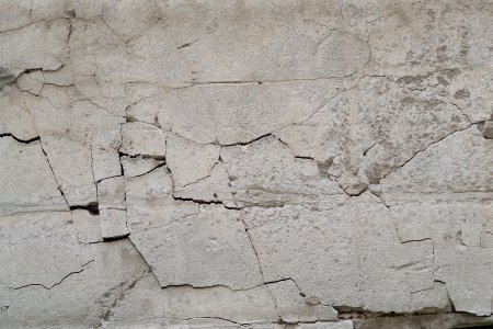 Трещины в бетоне