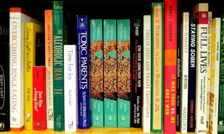 Книжные страницы сбоку
