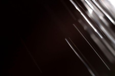 Блики на черном фоне