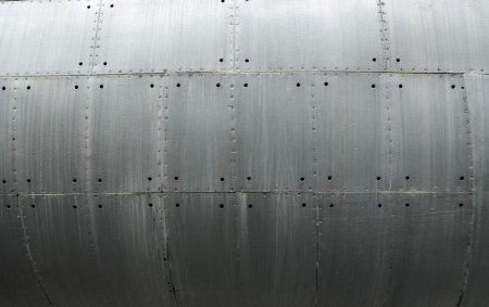 Металлическая обшивка корабля