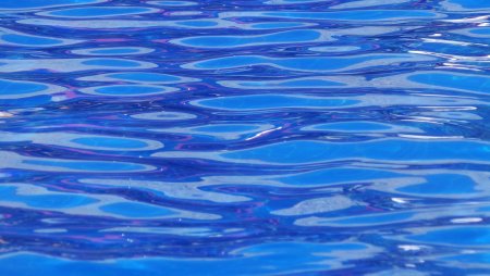 Водная гладь бассейн