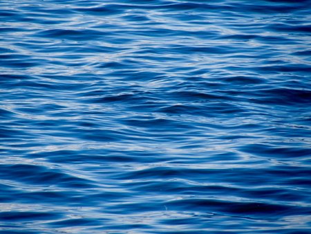 Голубая вода река