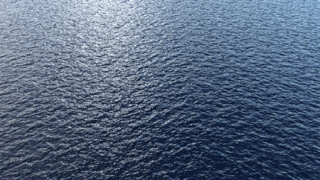 Морская гладь воды