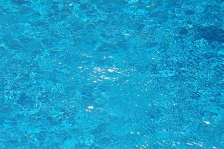 Вода в бассейне вид сверху
