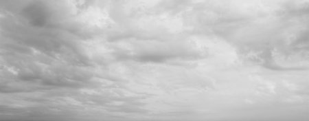 Светло серое небо