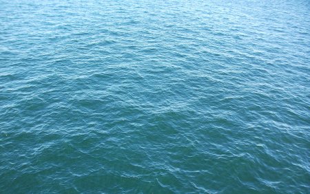Поверхность моря