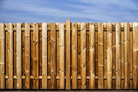 Текстура деревянный забор штакетник