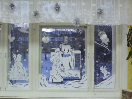 Трафареты снежной королевы заглядывающей в окно на окна (49 фото)