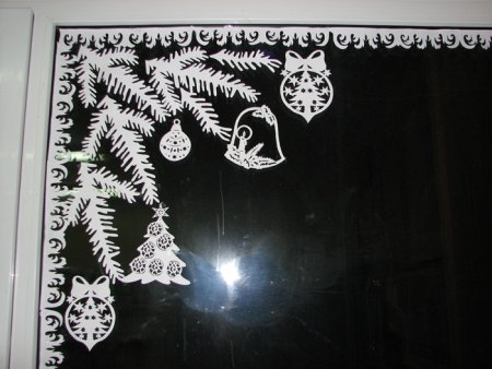 Трафареты шторок из снежинок на окно (48 фото)
