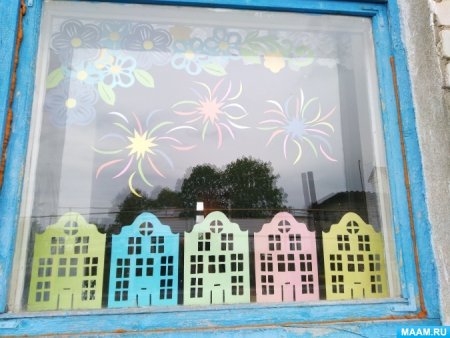 Украшение окон ко Дню города