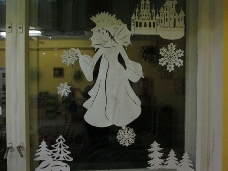 Новогодние украшения на окна Снежная Королева
