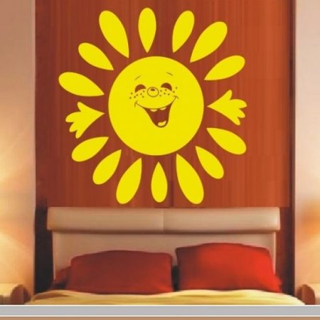 Солнце на стене